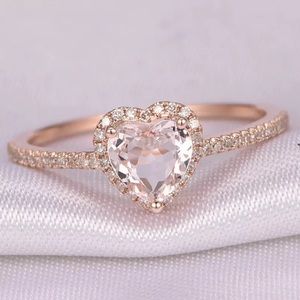 NEW Rose Gold Plated Heart Ring